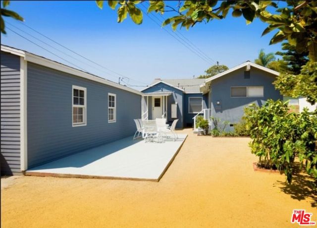 4156 Chase Avenue, Los Angeles CA: https://media.crmls.org/mediaz/96158434-be64-4cd2-bd6d-9ffcb7173a86.jpg