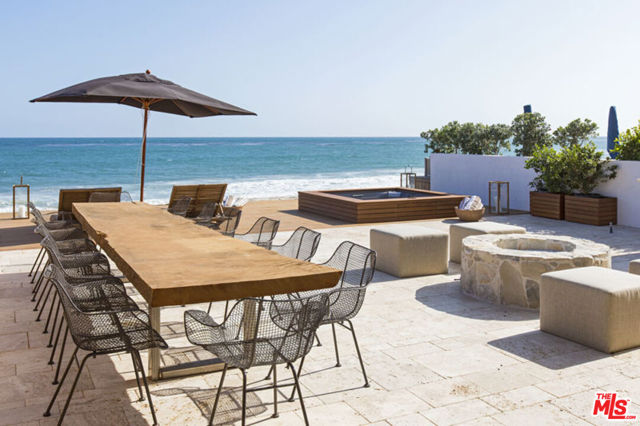 23812 Malibu Road, Malibu CA: https://media.crmls.org/mediaz/9615d2f7-af33-43f7-9b4b-5820d0a52f87.jpg