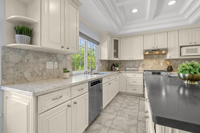 140 Sprucemont Place, San Jose CA: https://media.crmls.org/mediaz/961996f7-3b28-4bbb-b05e-c0ceb5d7c3c1.jpg
