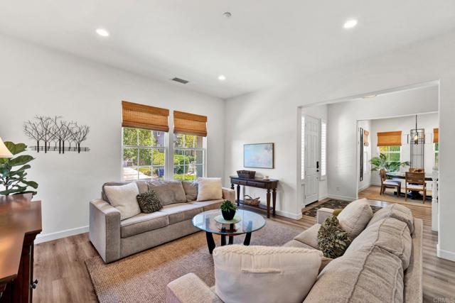 2139 Kirkcaldy Road, Fallbrook CA: https://media.crmls.org/mediaz/961b5fa1-738f-4e69-a653-c04f90e6e200.jpg
