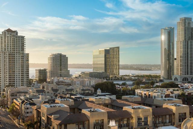 555 Front St., San Diego CA: https://media.crmls.org/mediaz/961b7f44-89f6-4615-89cc-cc9072d6b1c3.jpg