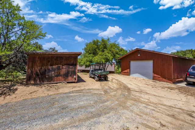 10649 Boulder Creek Rd, Descanso CA: https://media.crmls.org/mediaz/961b85ef-561c-4f63-8bdf-9d2a27076d30.jpg