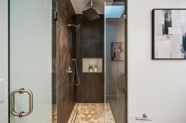 929 Darien Way, San Francisco CA: https://media.crmls.org/mediaz/961c2eb5-594a-491b-9993-6d8b71d473bf.jpg