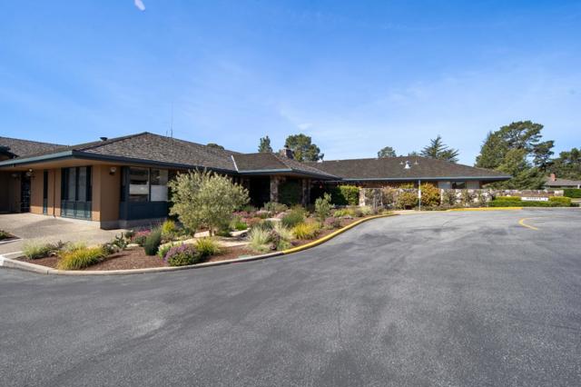 125 Del Mesa Carmel, Carmel CA: https://media.crmls.org/mediaz/961c74ba-39fc-4313-8904-96cf2a3a1950.jpg