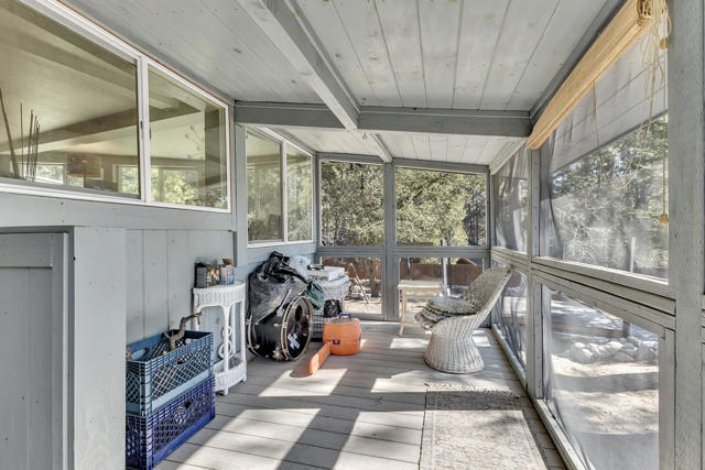 25585 Alderwood St Street, Idyllwild CA: https://media.crmls.org/mediaz/961c9df3-e568-4ab5-b012-b884b6f1d553.jpg