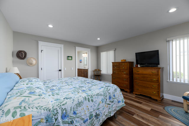 Detail Gallery Image 16 of 40 For 42308 Village 42, Camarillo,  CA 93012 - 2 Beds | 2 Baths