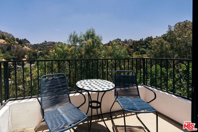 3646 Potosi Avenue, Studio City CA: https://media.crmls.org/mediaz/961dca2b-73f9-43f6-a134-37aebb747221.jpg