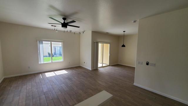 47395 Monroe Street, Indio CA: https://media.crmls.org/mediaz/961dcf72-9b02-44da-bcaa-23247eee76da.jpg