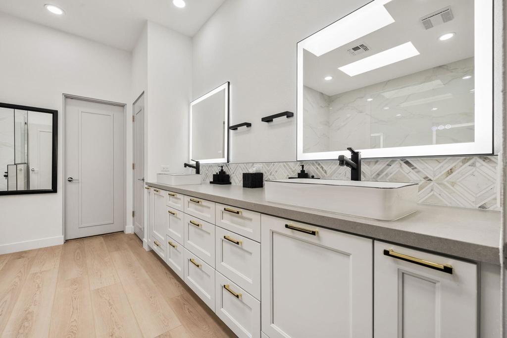 MLS #219138024DA image #30