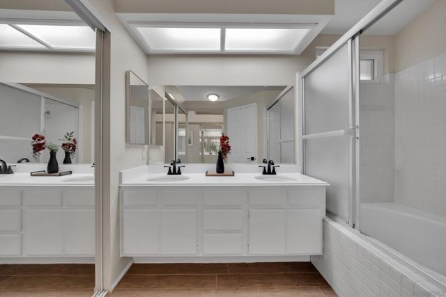 632 Paseo Rio, Vista CA: https://media.crmls.org/mediaz/961e1f32-309d-4997-905b-7437c4bc88d0.jpg