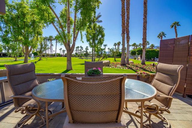 80394 Avenue 48, Indio CA: https://media.crmls.org/mediaz/961e8ec1-b66c-41b7-a33b-d9a8ed25fa7a.jpg