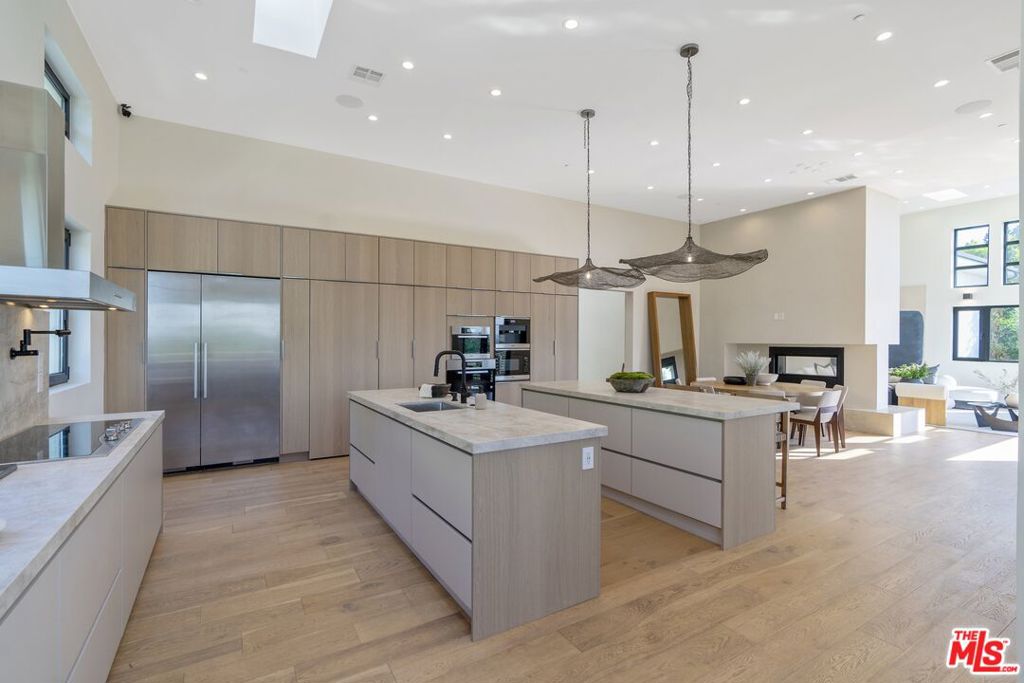 3768 Berry DriveStudio City img 30