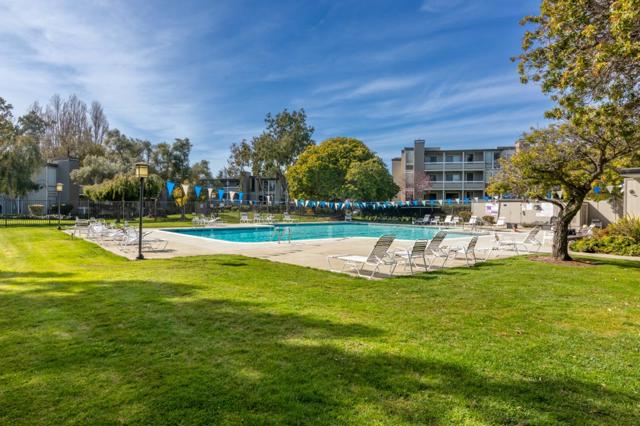 1061 Beach Park Boulevard, Foster City CA: https://media.crmls.org/mediaz/96204cd0-9810-444b-ba3d-fc1557a67c43.jpg