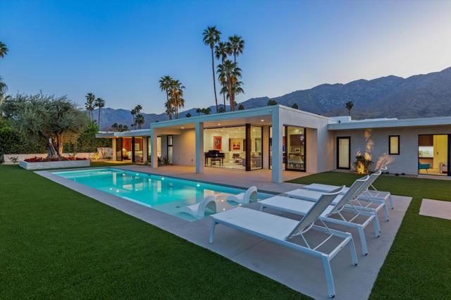2290 S Yosemite Drive, Palm Springs CA: https://media.crmls.org/mediaz/9620899c-e119-441b-8f12-b8ee18fa2d60.jpg