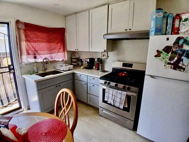 1085 N 4th Street, San Jose CA: https://media.crmls.org/mediaz/9620b3e0-01a9-4741-857e-3dd2e08ee6ab.jpg
