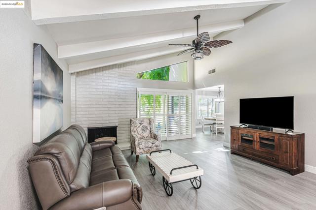 1866 Venetian Dr, Stockton, California 95207, 3 Bedrooms Bedrooms, ,2 BathroomsBathrooms,Condominium,For Sale,Venetian Dr,41105760