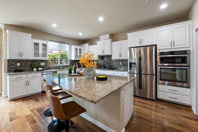 Image 11 of 62 For 32210 Regents Boulevard