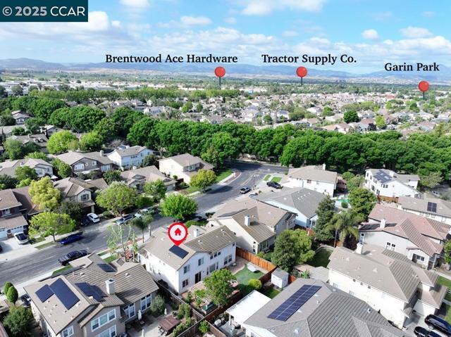 755 Boltzen St, Brentwood CA: https://media.crmls.org/mediaz/962164aa-4740-47c7-8406-c6fba0ec9384.jpg