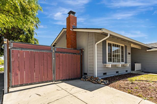 602 Azule Avenue, San Jose CA: https://media.crmls.org/mediaz/96221421-4169-4261-95f3-c45d5d050177.jpg