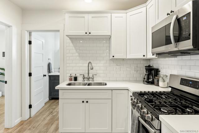4066 Cherokee Ave, San Diego CA: https://media.crmls.org/mediaz/962219e0-4594-4e9a-a2ac-1a74d4d42435.jpg
