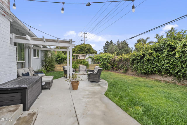 5490 Hunter Street, Ventura CA: https://media.crmls.org/mediaz/9622f9c6-ec02-4aba-b7f9-10627716cc3f.jpg