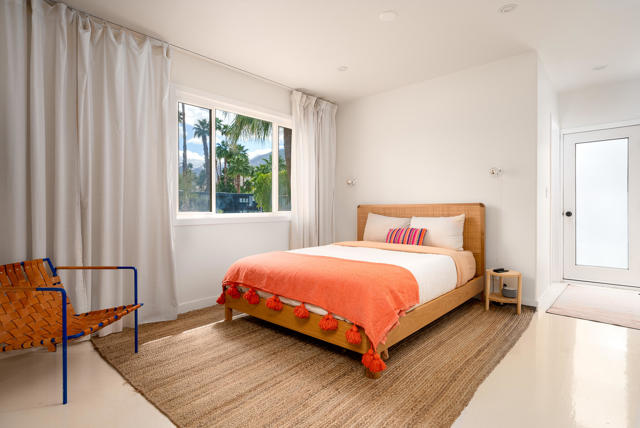 1022 E Mesquite Avenue, Palm Springs CA: https://media.crmls.org/mediaz/962310b6-1058-48d1-a4a5-4b0830c7ca79.jpg