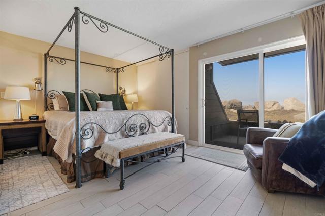 1502 Seacoast Drive, Imperial Beach CA: https://media.crmls.org/mediaz/96232701-8f12-4bb1-9db3-d1e950d72bdb.jpg