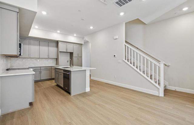 2417 Willow Way, San Mateo CA: https://media.crmls.org/mediaz/96244585-36cf-49cb-9769-8f7391eb73d4.jpg