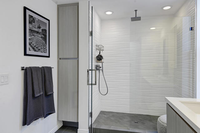 Image 17 of 31 For 329 Goleta Way