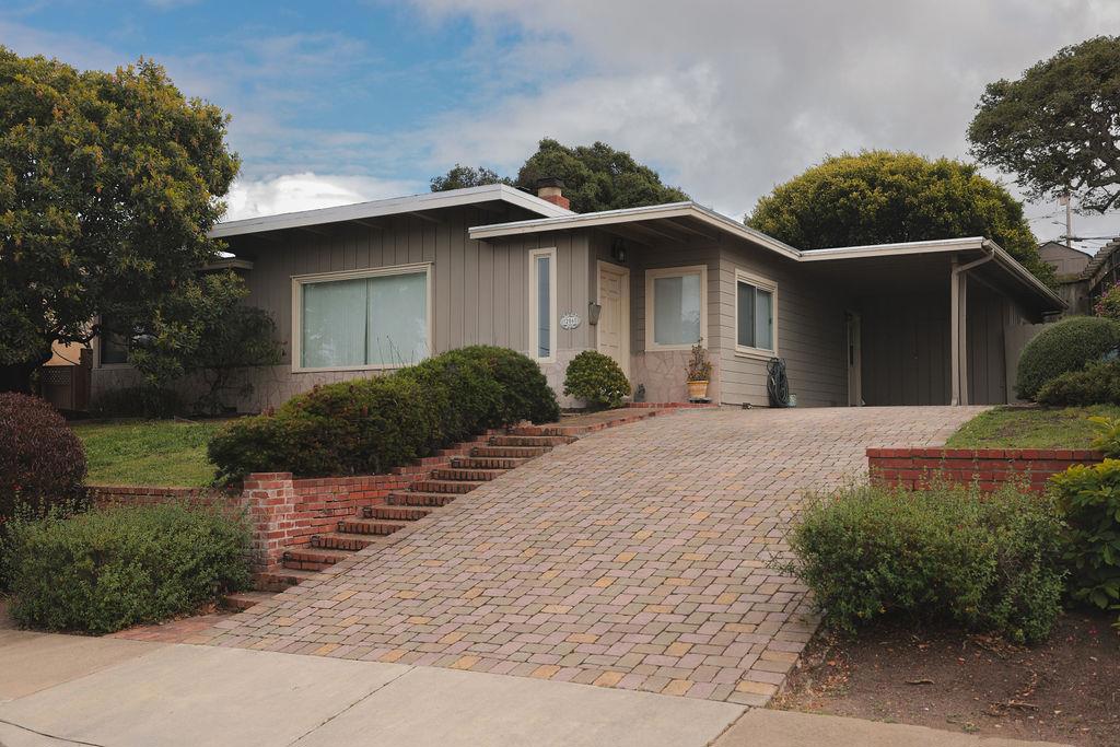 206 Edinburgh Avenue