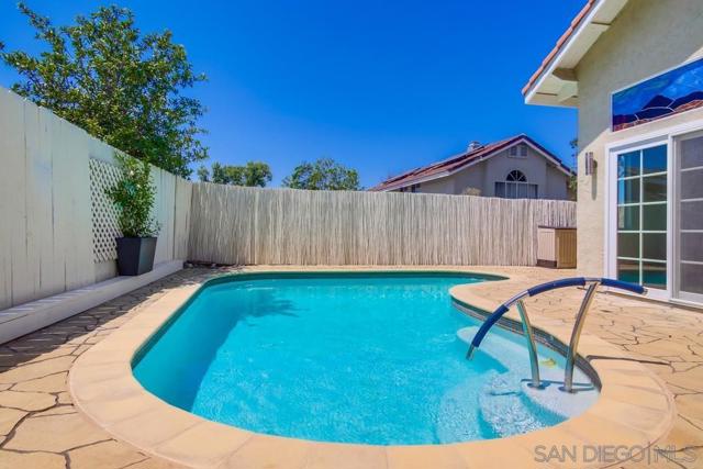 14811 Summerbreeze Way, San Diego CA: https://media.crmls.org/mediaz/96253526-ec7a-42b3-9378-8024509af670.jpg