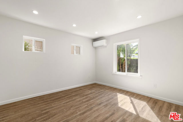 8824 Harratt Street photo 8