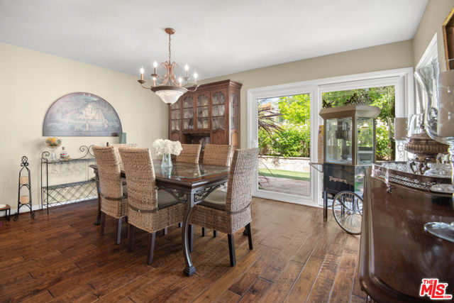 641 Racquet Club Lane photo 7