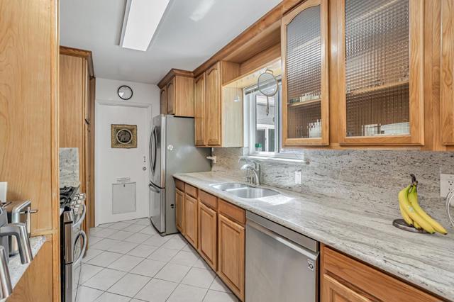 3685 Howe Court, Fremont CA: https://media.crmls.org/mediaz/9625d78a-925f-45e4-a049-f3087f058fbd.jpg