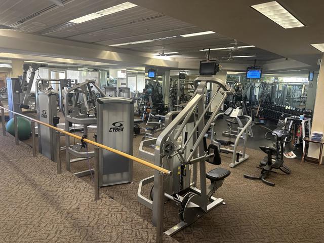 38417 Nasturtium Way, Palm Desert CA: https://media.crmls.org/mediaz/9626cede-8a56-4eae-b8e2-5b19a7a6b1ef.jpg