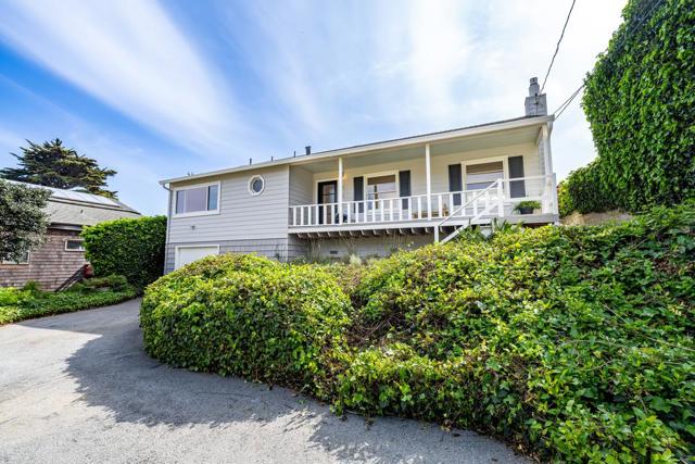 313 Vista Drive, Watsonville CA: https://media.crmls.org/mediaz/96285026-f29f-4ff8-a45f-56a1dba3dbb0.jpg