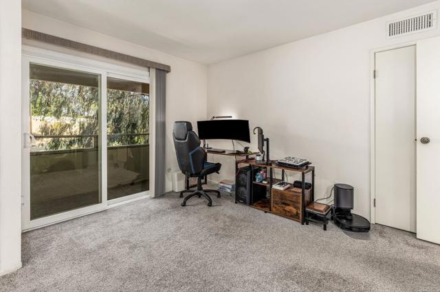 5366 Lake Murray Boulevard, La Mesa CA: https://media.crmls.org/mediaz/9628f3e3-4d16-4ef5-8e2c-8e961401eb9e.jpg