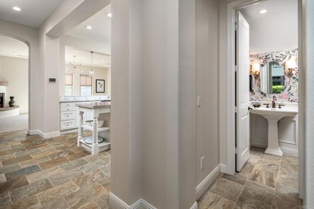 Detail Gallery Image 9 of 40 For 7425 Rancho Cabrillo Trail, San Diego,  CA 92127 - 4 Beds | 3/1 Baths