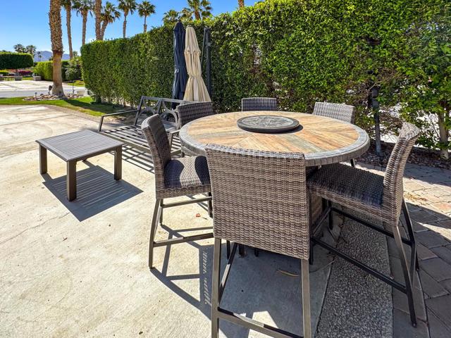 80394 Ave 48, Indio CA: https://media.crmls.org/mediaz/9629635c-fafa-4fd8-89c7-ef81a959d0fe.jpg