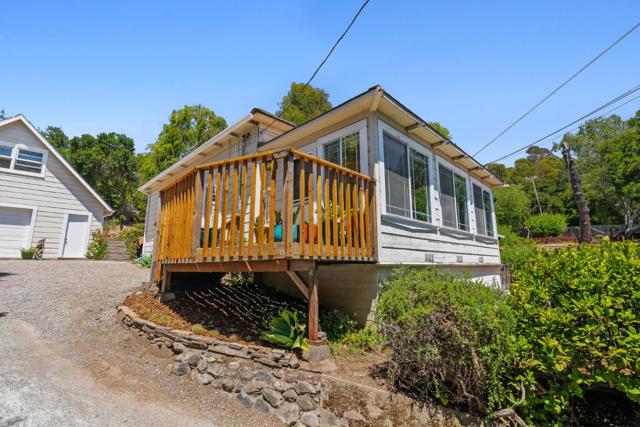 1284 Amesti Road, Corralitos CA: https://media.crmls.org/mediaz/9629d397-b0c9-44ed-b7dc-4a6d1cdf1d59.jpg