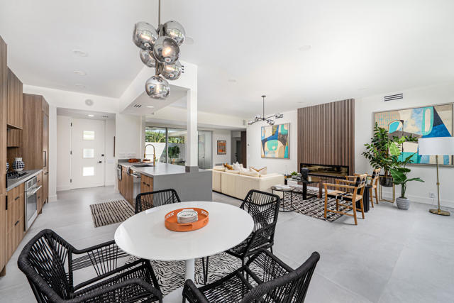 172 Desert Lakes Drive, Palm Springs CA: https://media.crmls.org/mediaz/962ae91a-af04-4d26-970b-47d7dede5863.jpg