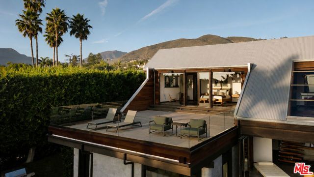 5 Bed Home for Sale in Malibu, California