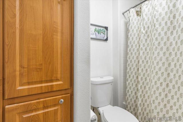 2715 Lake Pointe Dr., Spring Valley CA: https://media.crmls.org/mediaz/962c2157-ff88-4252-8662-40216bb8f0af.jpg