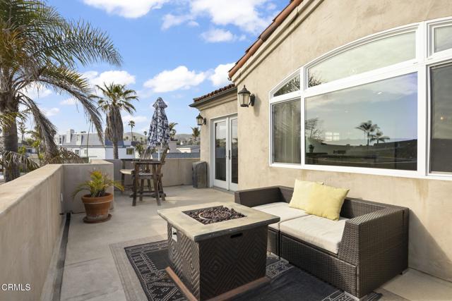 2149 Monmouth Drive, Ventura CA: https://media.crmls.org/mediaz/962db007-885a-4883-9bf9-035640301eab.jpg