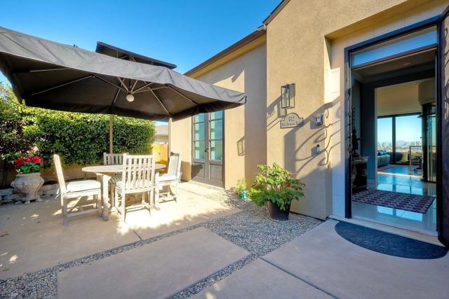 812 San Antonio Pl, San Diego CA: https://media.crmls.org/mediaz/962eb883-7083-4708-b9a1-197e22a5fe23.jpg