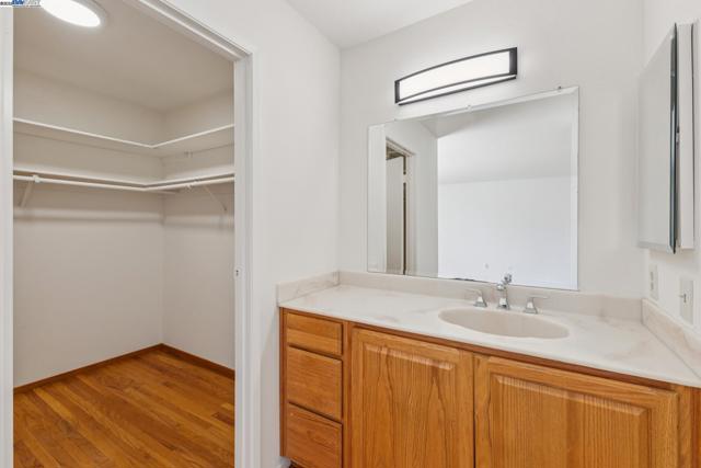 4190 Sharab Ct, Pleasanton CA: https://media.crmls.org/mediaz/962f192f-622d-4c05-a599-63f00a807fda.jpg