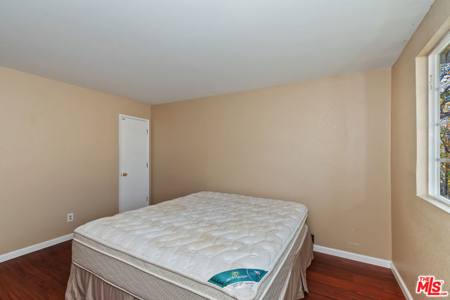 28665 Zion Drive, Lake Arrowhead CA: https://media.crmls.org/mediaz/96302d9f-a97e-4347-bde2-e79f0bb7105f.jpg