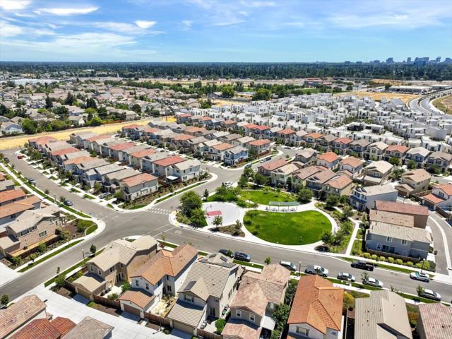 2466 Buzz Aldrin Way, Sacramento CA: https://media.crmls.org/mediaz/963077d1-8805-48c8-a8ad-f1517bb27076.jpg