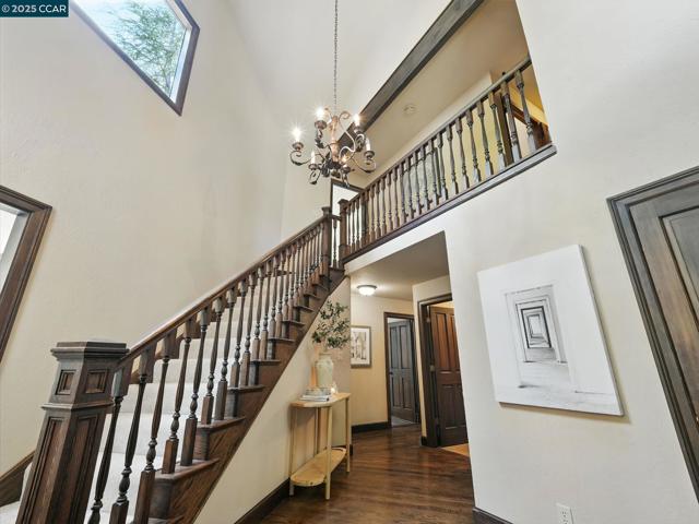 66 Ambleside Court, Danville CA: https://media.crmls.org/mediaz/9630f7d8-a72f-4993-b9a1-0a09beab8333.jpg
