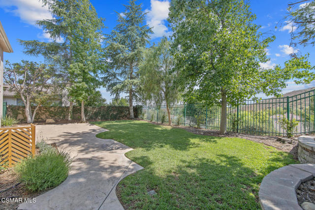 560 Granite Hills Street, Simi Valley CA: https://media.crmls.org/mediaz/9630fbde-c939-4b54-ac32-befa8e5de02f.jpg